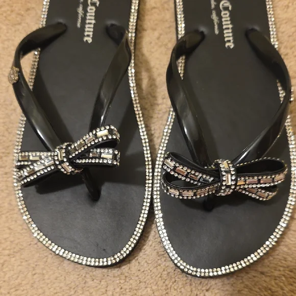 Juicy Couture Black Sandals with Rhinestone Bow - Picture 3 of 8